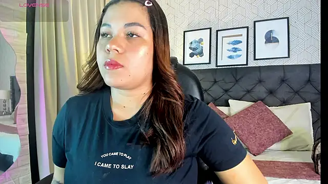 sophie  blare online show from June 2026 07:01:01 PM