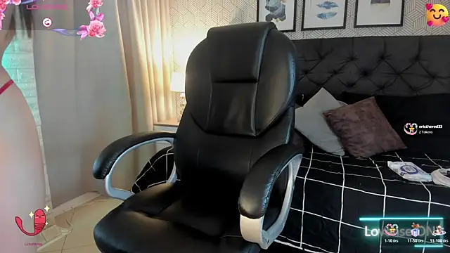 sophie  blare online show from November 2025 07:14:01 PM