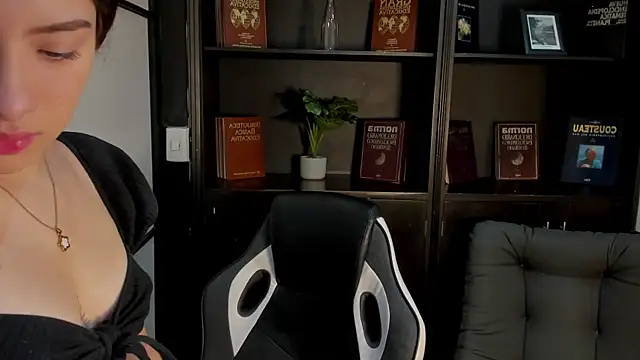 AlliceCopper online show from October 2025 02:05:01 PM