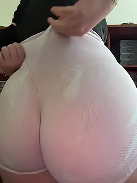 Yui-Ch06 online show from December 2025 02:07:02 PM