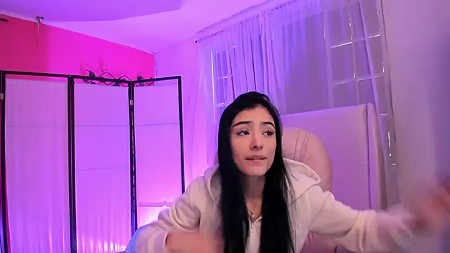 Snapshot of zoerouse_ chatting on November 2025 08:25:01 PM zoerouse online show from November 2025 08:25:01 PM