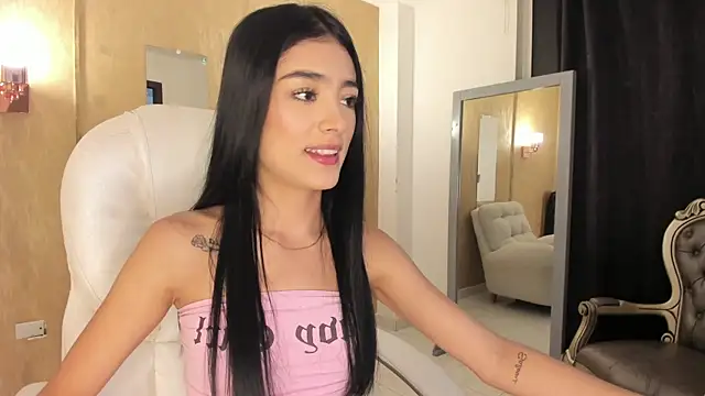 Snapshot of zoerouse_ chatting on November 2025 07:58:01 PM zoerouse online show from November 2025 07:58:01 PM