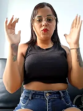 Naugthy-Mey online show from February 2026 02:04:01 PM