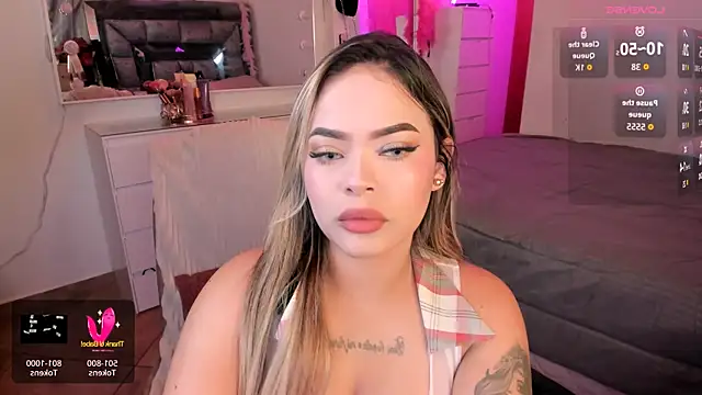 Snapshot of maddison_V chatting on September 2025 10:43:02 AM maddison V online show from September 2025 10:43:02 AM