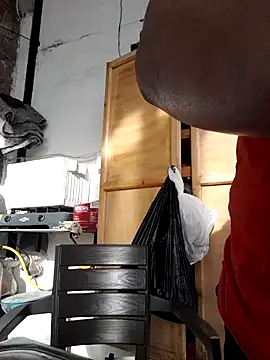 Snapshot of Zaphyra18 chatting on October 2025 09:06:02 PM Zaphyra18 online show from October 2025 09:06:02 PM