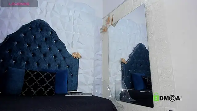 Snapshot of _mia_milf_ chatting on September 2025 01:33:01 AM mia milf online show from September 2025 01:33:01 AM