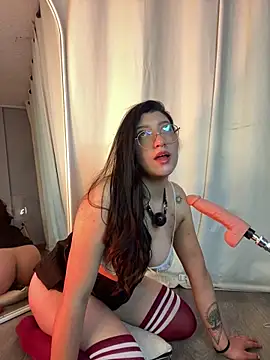 kaylii purple online show from September 2025 06:02:01 AM