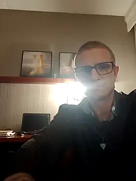 Snapshot of WWGD69 chatting on October 2025 12:40:01 PM WWGD69 online show from October 2025 12:40:01 PM