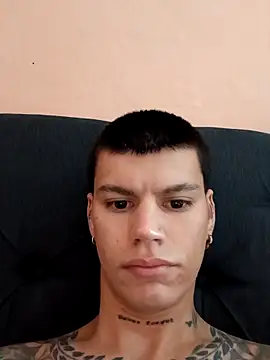 Actingezequielprado online show from September 2025 09:26:01 PM