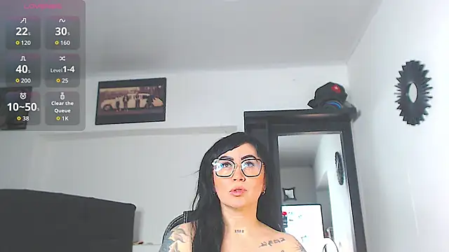 Vicky hotmilf online show from May 2026 08:18:02 AM