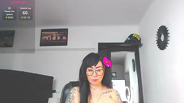 Vicky hotmilf online show from March 2026 11:14:02 AM