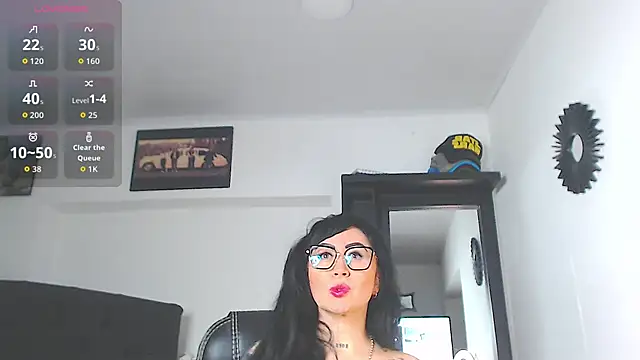 Vicky hotmilf online show from April 2026 10:33:02 AM