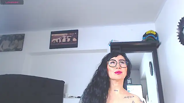 Vicky hotmilf online show from June 2026 08:34:02 AM