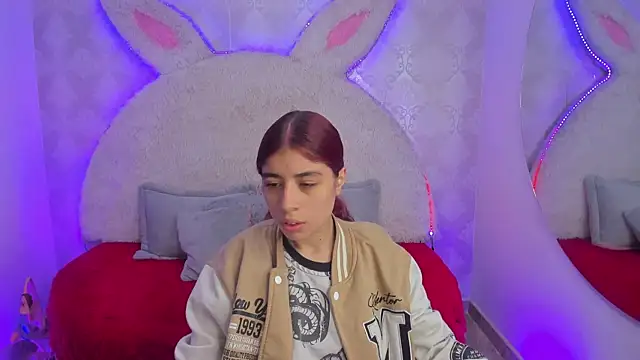 Gaby louse online show from January 2026 07:40:01 PM