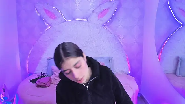 Gaby louse online show from February 2026 07:25:01 PM