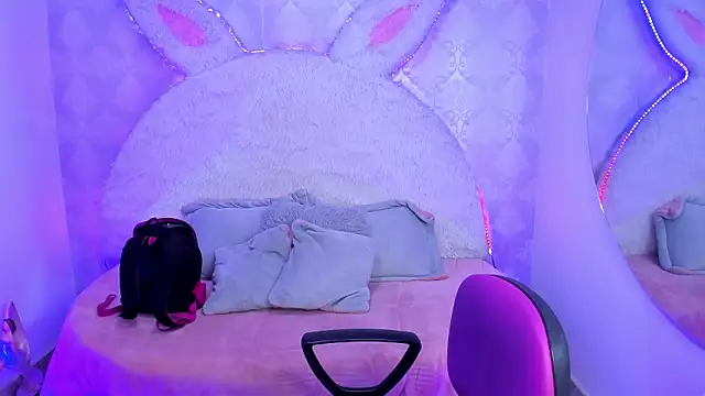 Gaby louse online show from February 2026 08:05:02 PM