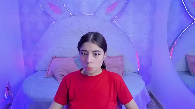 Gaby louse online show from March 2026 07:43:02 PM