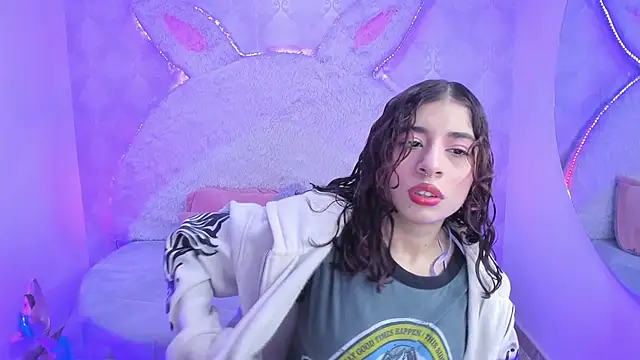 Gaby louse online show from March 2026 07:25:02 PM