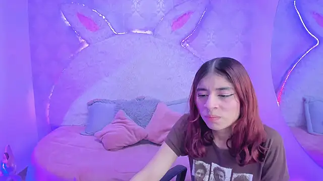 Gaby louse online show from February 2026 08:00:01 PM