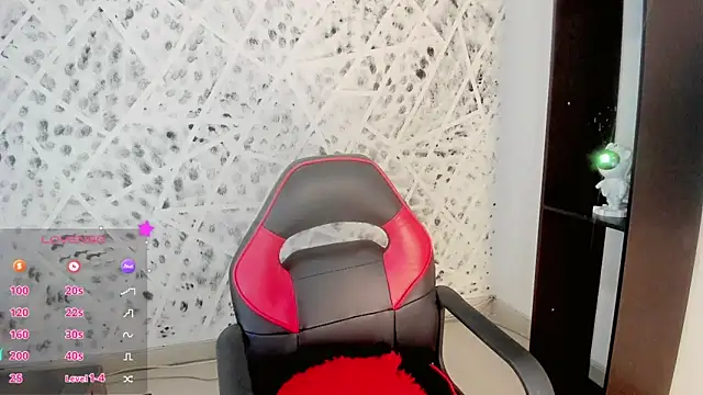 MIA HOT23CM S7S online show from October 2025 12:03:01 PM