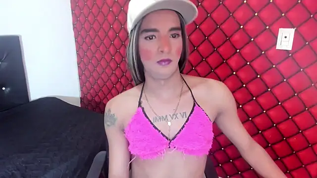 MIA HOT23CM S7S online show from October 2025 08:53:02 PM