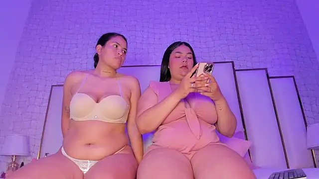 Mia and lexy online show from October 2025 02:34:02 AM