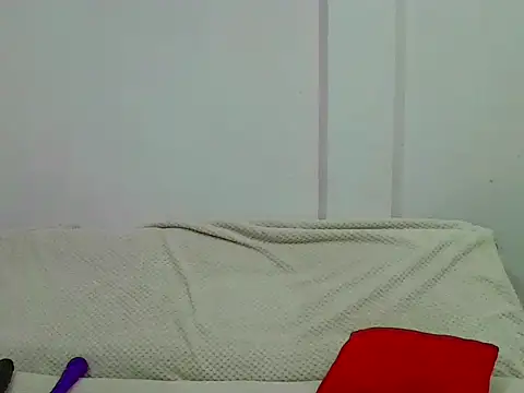 Snapshot of WILD_MULAN chatting on October 2025 12:01:02 AM WILD MULAN online show from October 2025 12:01:02 AM