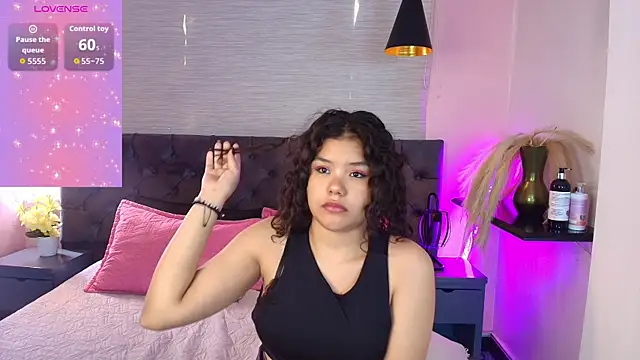 Annie Lii online show from September 2025 01:31:02 PM