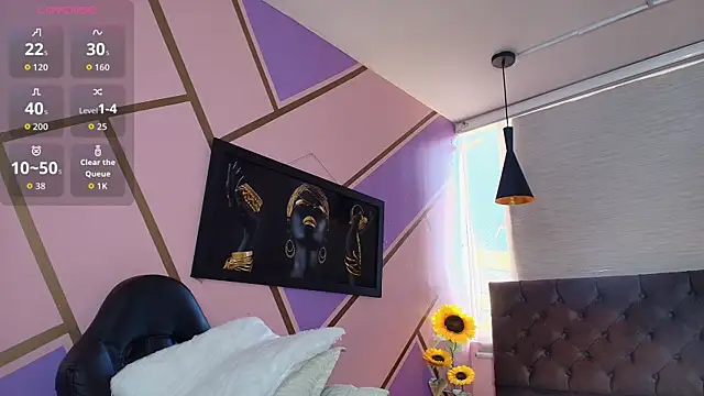 Annie Lii online show from November 2025 12:48:02 PM