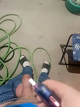 Dmitrii222q online show from December 2025 10:45:01 PM