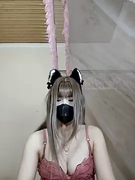 Helen69x online show from November 2025 04:00:01 PM