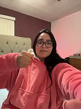 Snapshot of MyHoneyFrida chatting on January 2026 06:28:01 AM MyHoneyFrida online show from January 2026 06:28:01 AM