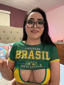 Snapshot of MyHoneyFrida chatting on January 2026 12:48:01 AM MyHoneyFrida online show from January 2026 12:48:01 AM