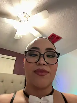 Snapshot of MyHoneyFrida chatting on January 2026 04:08:01 AM MyHoneyFrida online show from January 2026 04:08:01 AM