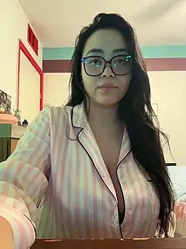 Snapshot of MyHoneyFrida chatting on February 2026 05:19:01 AM MyHoneyFrida online show from February 2026 05:19:01 AM