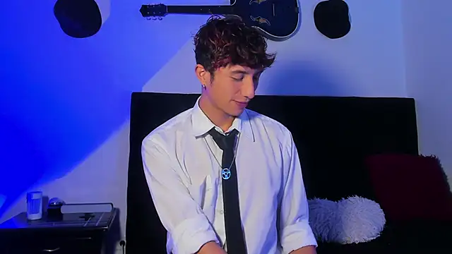 mhatias  online show from April 2026 04:27:02 AM