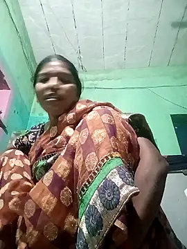 Snapshot of Jivika_Jaiswal chatting on October 2025 11:03:01 PM Jivika Jaiswal online show from October 2025 11:03:01 PM