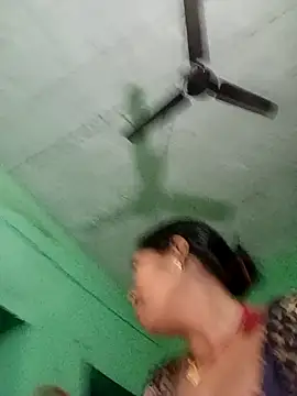 Snapshot of Jivika_Jaiswal chatting on November 2025 11:21:01 PM Jivika Jaiswal online show from November 2025 11:21:01 PM