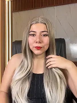 Snapshot of SkarlettLaw chatting on September 2025 07:31:01 PM SkarlettLaw online show from September 2025 07:31:01 PM