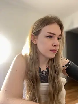 elliss  online show from September 2025 05:50:01 AM