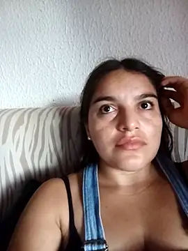 chloe 90 online show from November 2025 09:19:02 PM