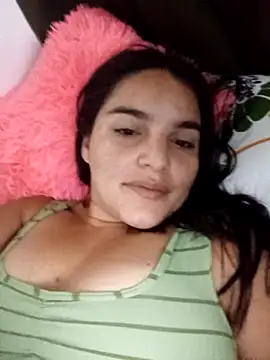 Snapshot of chloe_90 chatting on October 2025 03:52:01 AM chloe 90 online show from October 2025 03:52:01 AM