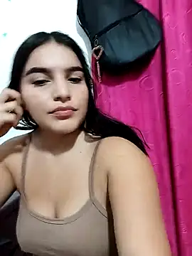 Snapshot of chloe_90 chatting on October 2025 12:12:01 AM chloe 90 online show from October 2025 12:12:01 AM