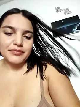 Snapshot of chloe_90 chatting on October 2025 11:35:01 PM chloe 90 online show from October 2025 11:35:01 PM