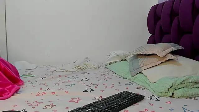 berenicelV online show from December 2025 07:34:02 PM