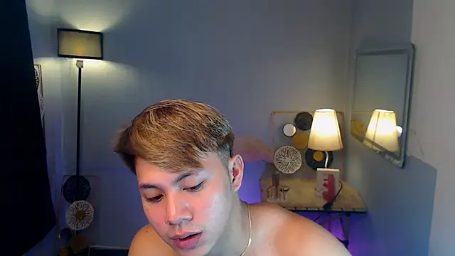 Urfucker drei online show from September 2025 08:42:01 AM