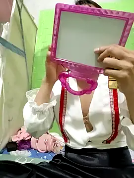 Tin tanny online show from November 2025 01:45:01 AM