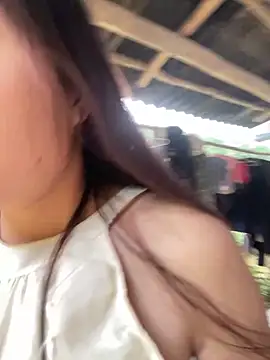 mai-xinh online show from November 2025 12:47:02 AM