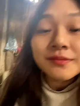 mai-xinh online show from November 2025 01:39:02 AM