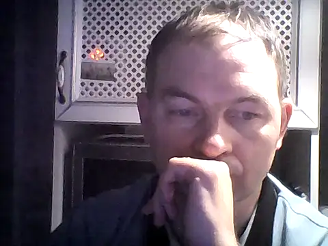 Snapshot of SummerArthur chatting on October 2025 04:44:02 PM SummerArthur online show from October 2025 04:44:02 PM